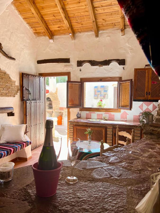 Cuevas De La Paz - Cave House Holidays Лос-Каррионес Экстерьер фото