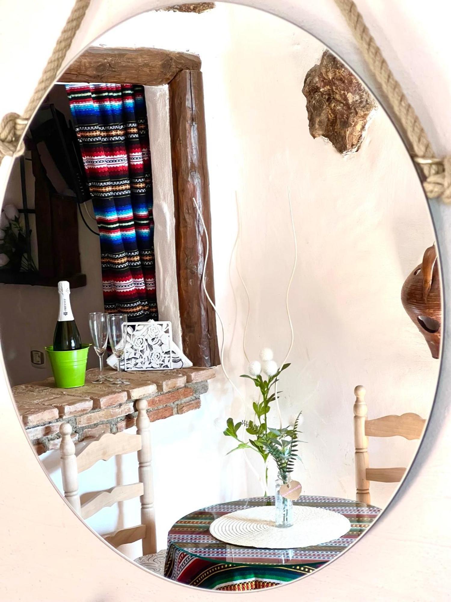 Cuevas De La Paz - Cave House Holidays Лос-Каррионес Номер фото