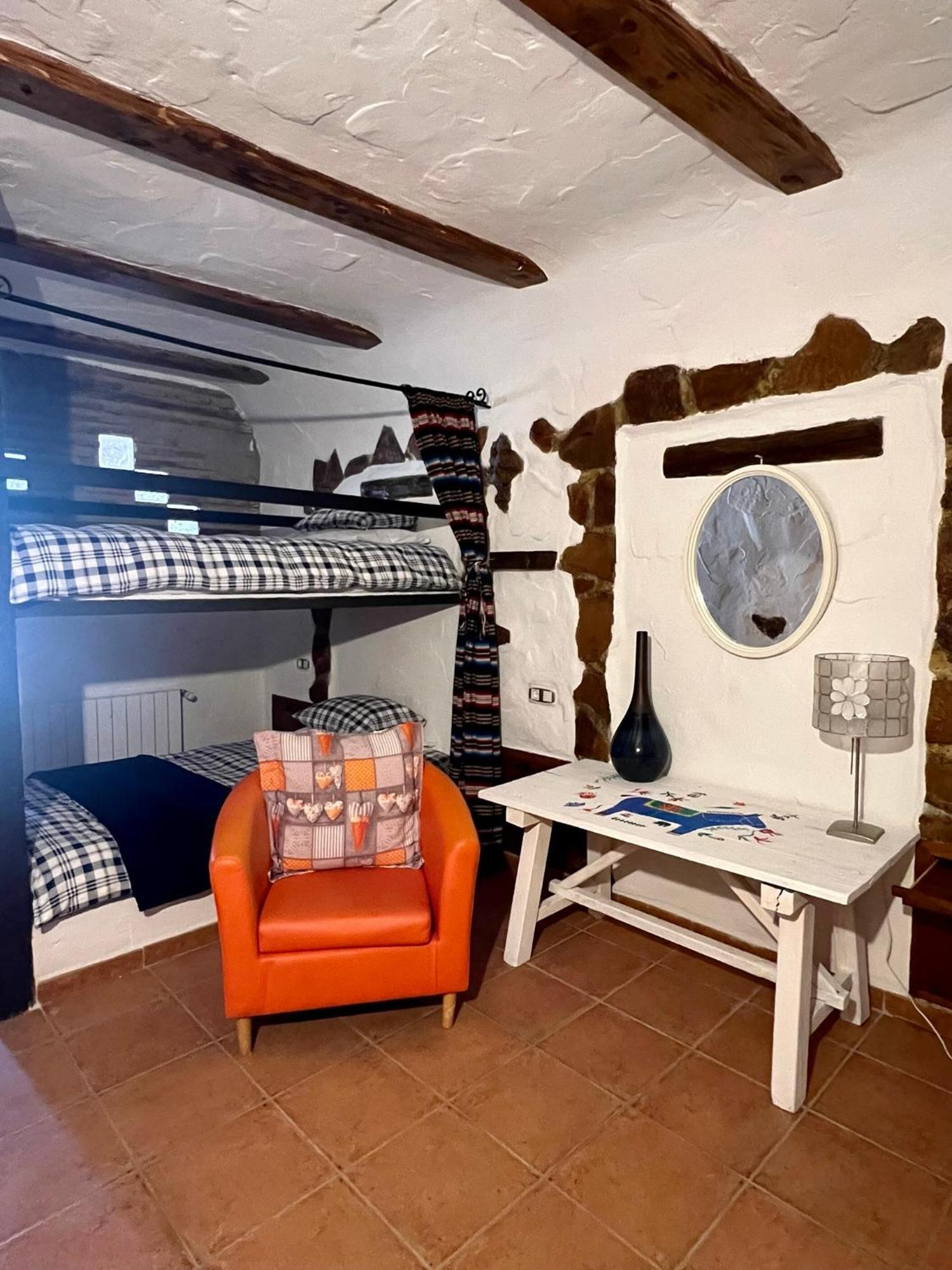 Cuevas De La Paz - Cave House Holidays Лос-Каррионес Номер фото