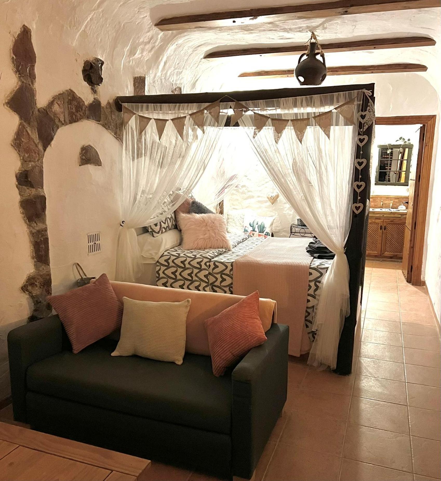 Cuevas De La Paz - Cave House Holidays Лос-Каррионес Экстерьер фото