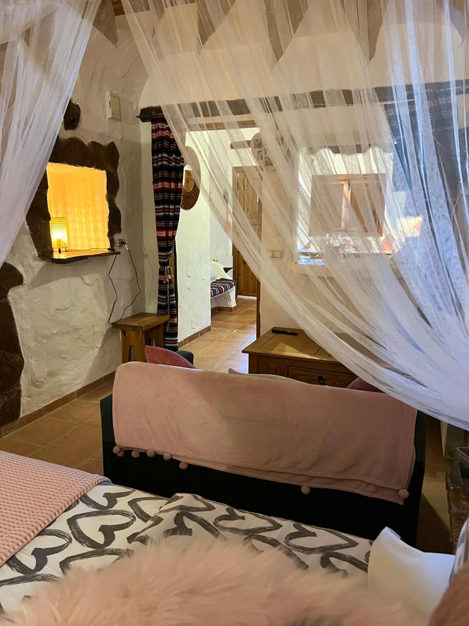 Cuevas De La Paz - Cave House Holidays Лос-Каррионес Экстерьер фото